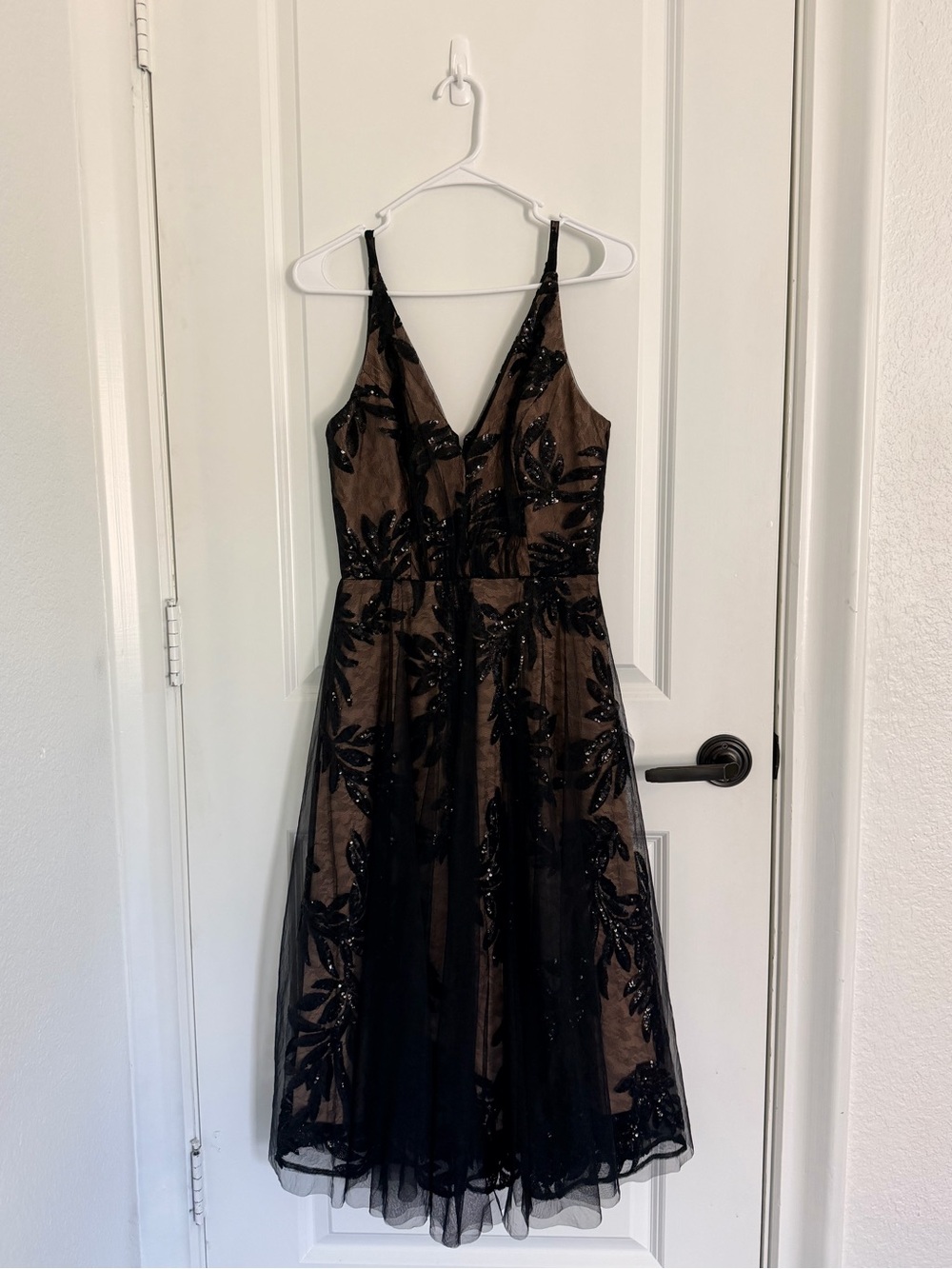 Dress the Population Black and Brown V-Neck Embroidered Midi Dress